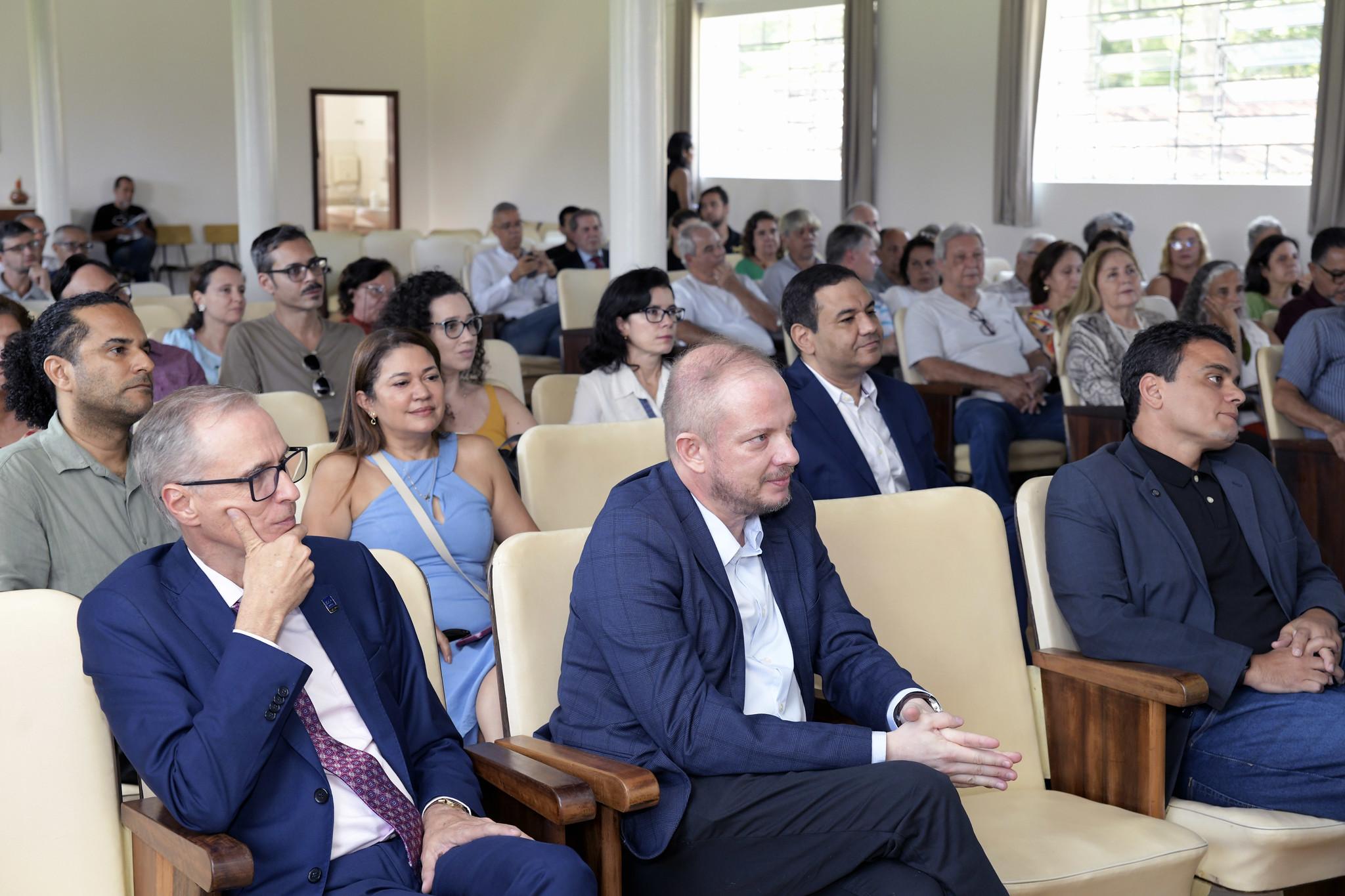 55127828282_9d79372c99_k